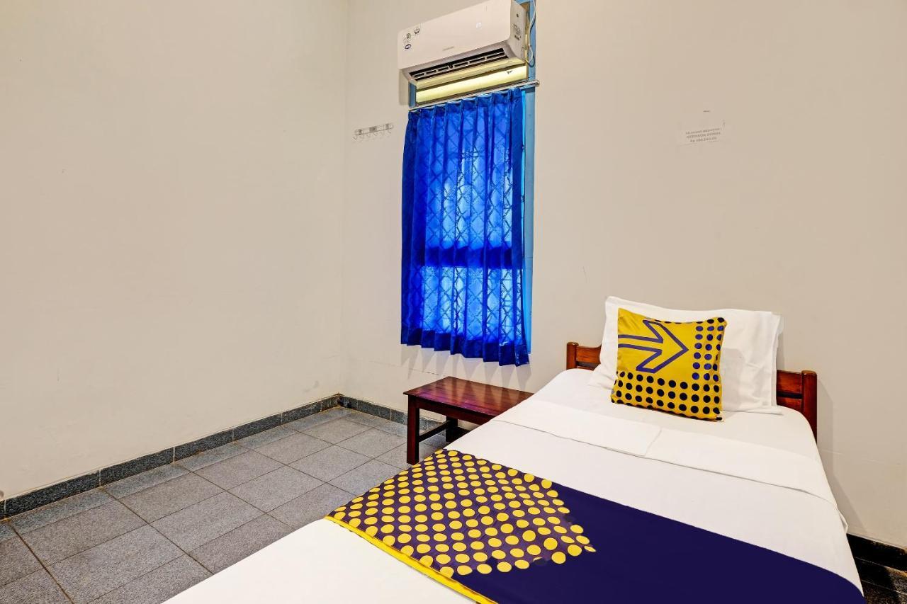 Spot On 2275 Omah Jm Hotel Beran Kidul Exterior foto